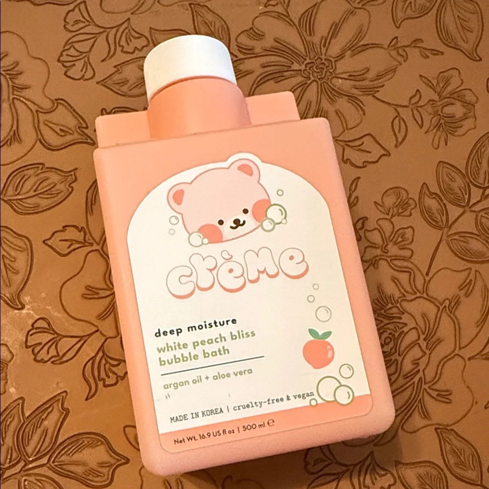 The crème shop white peach bliss bubble bath new and sealed
